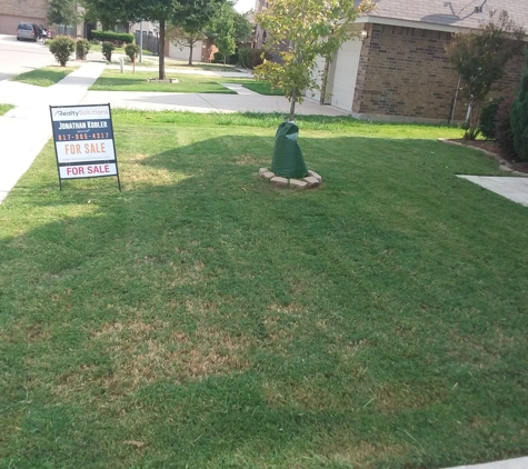 Faithful Lawn Care - Fort Worth, TX. Lawn services, trim shrubs or trees, leaf cleanup, Landscape, irrigation repair, fence repair. We care help.