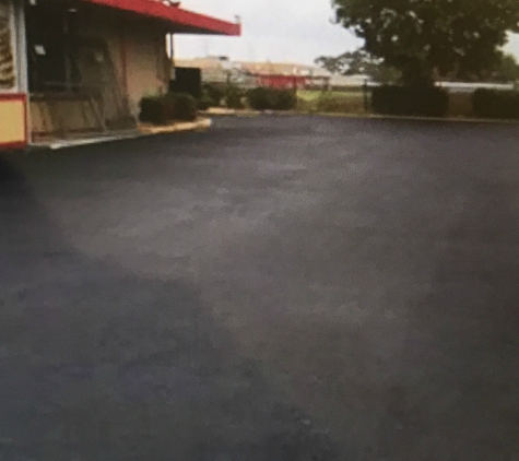 Budget Parking Lot Maintenance - Dallas, TX