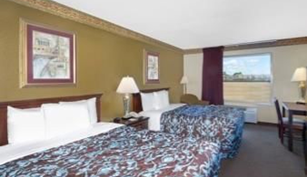 Days Inn & Suites by Wyndham Pocahontas - Pocahontas, AR