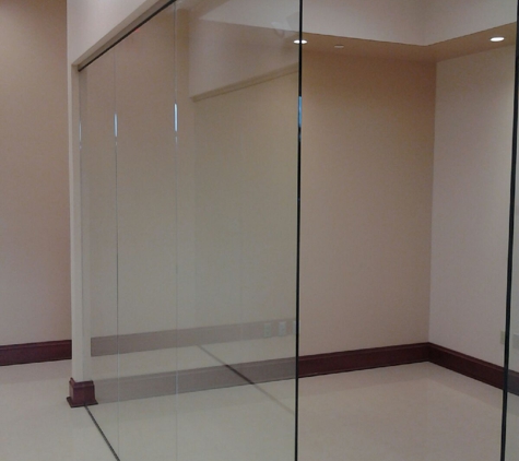 RF Showerdoor Glass & Mirror - Miami, FL