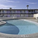 Travelodge by Wyndham Fresno Yosemite Area - Hotels