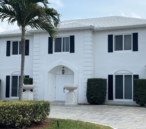 Clear Wash Window Cleaning - Pompano Beach, FL. Pressure washing, window cleaning