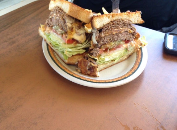 Holland Burger - Victorville, CA