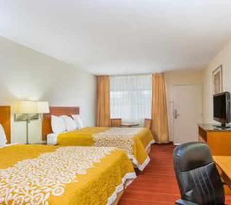 Days Inn by Wyndham San Diego-East/El Cajon - El Cajon, CA