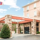 Comfort Suites Airport - Motels