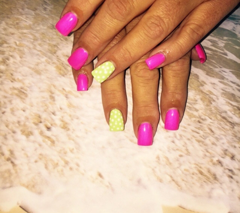 Callie Rickard ~ Nail Magician - Atoka, TN. "Bikini Beach"