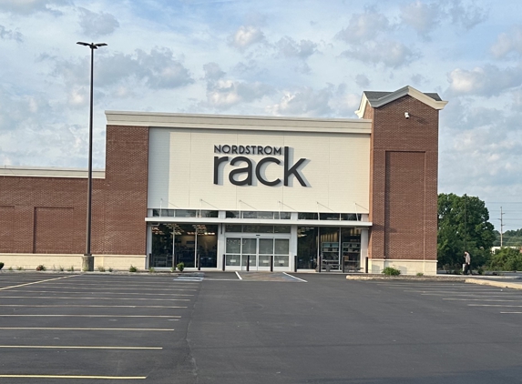 Nordstrom Rack Macedonia Gateway - Macedonia, OH