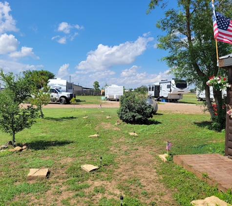 Rockindee RV Spaces - Amarillo, TX