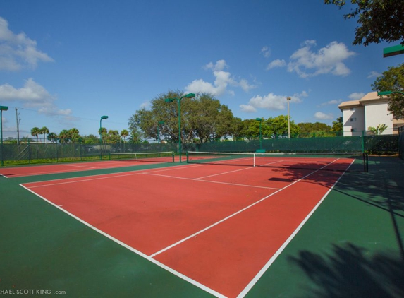 Jacaranda Village Apts - Plantation, FL. Tennis Courts