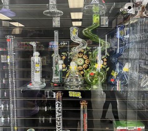 Sweet Dreams Smoke & Vape Shop 24/7 - San Diego, CA