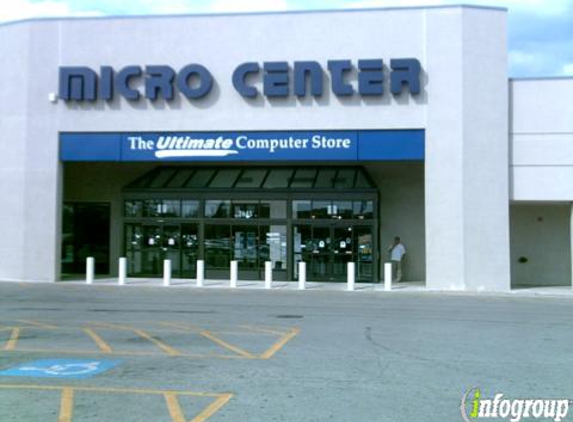 Micro Center - Chicago, IL