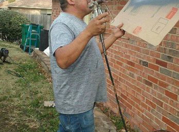 Gino Fence Staining & Exterior Painting - Lewisville, TX