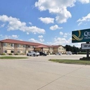 Quality Inn & Suites Grinnell near University - Motels
