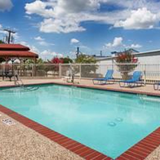 Best Western Limestone Inn & Suites - Mexia, TX