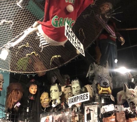 Halloween Adventure Shop - New York, NY