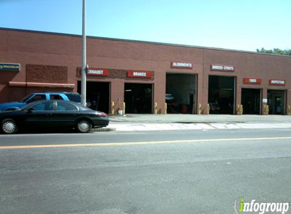 Dorchester Tire Service Inc - Dorchester, MA
