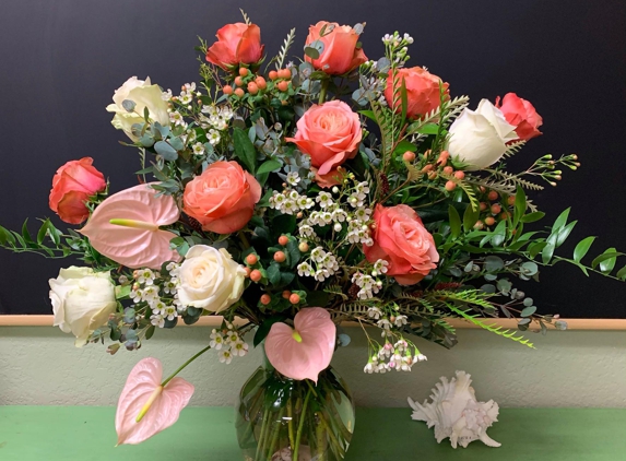 Love n' Bloom Flowers & Gifts - Huntington Beach, CA