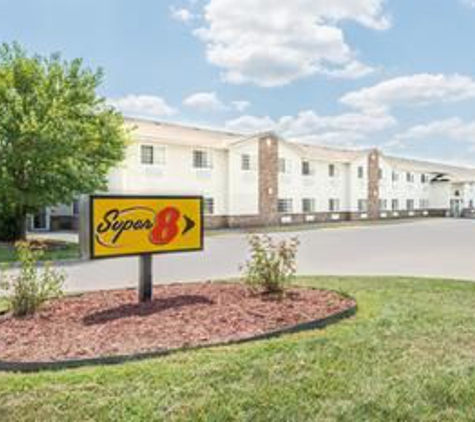 Super 8 by Wyndham Platte City/KCI Airport North - Platte City, MO