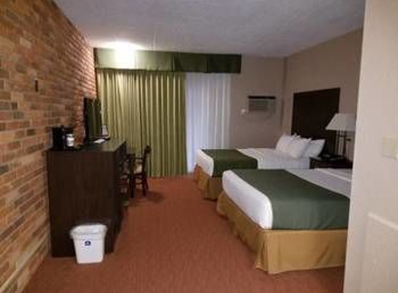 Valley Plaza Resort - Midland, MI