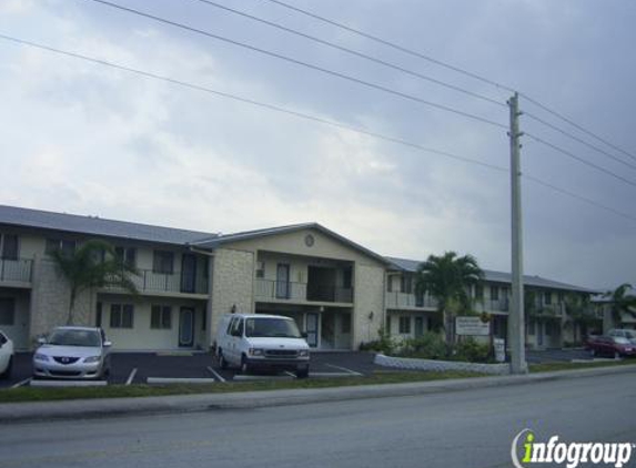 Parkcrest Apartments - Oakland Park, FL