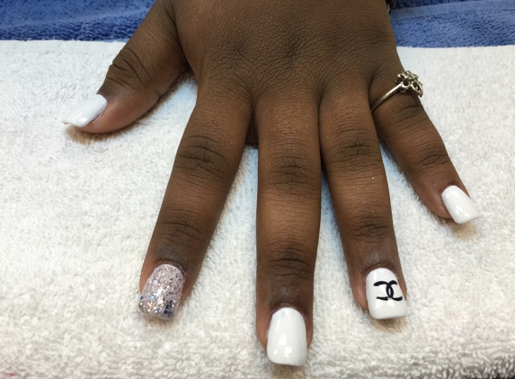 Happy Nail & Spa - Mansfield, TX