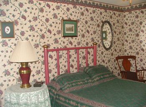 Thee Hubbell House Bed & Breakfast - Winnsboro, TX