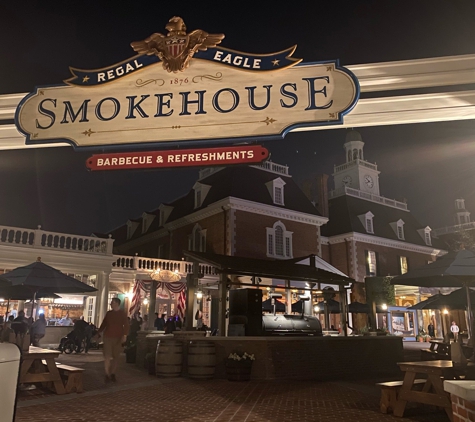 Regal Eagle Smokehouse: Craft Drafts & Barbecue - Lake Buena Vista, FL