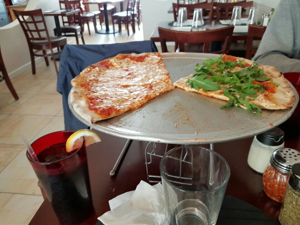 Baggios Pizzeria & Restaurant - Fort Lee, NJ 07024