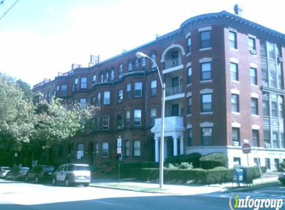 Beacon Inn - Brookline, MA