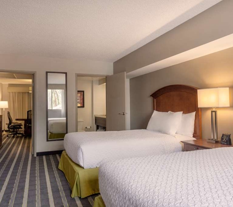 Embassy Suites by Hilton San Francisco Airport Waterfront - Burlingame, CA