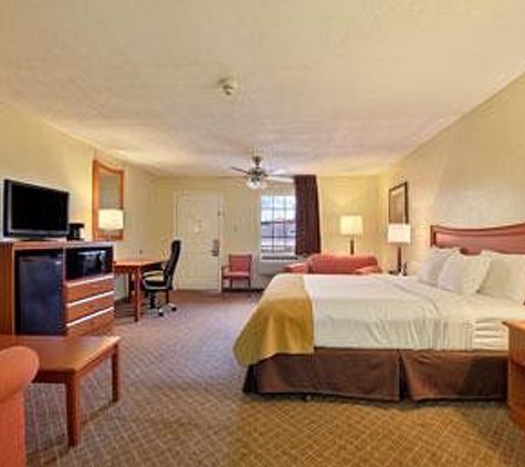 Days Inn by Wyndham Natchitoches - Natchitoches, LA