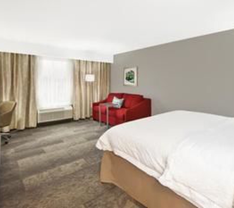 Hampton Inn by Hilton Detroit Dearborn - Dearborn, MI