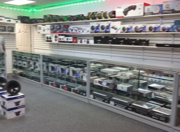 Dr Car Audio Cellphones - Spring, TX