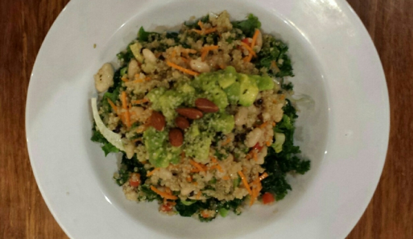 Veggie Grill - Laguna Niguel, CA. Quinoa Power Salad