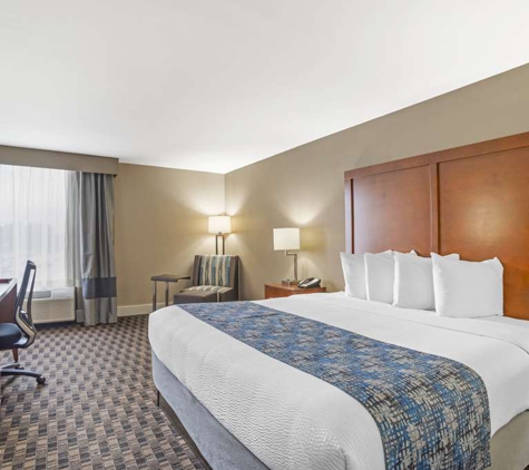 Best Western Plus Greenville I-385 Inn & Suites - Greenville, SC