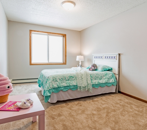 Mill Pond Forest Apartments - Forest Lake, MN. Second Bedroom