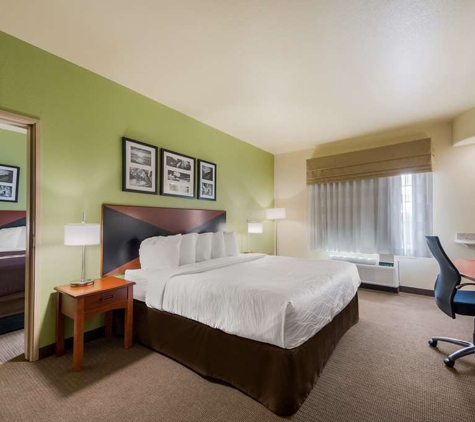 SureStay Plus by Best Western San Antonio SeaWorld - San Antonio, TX