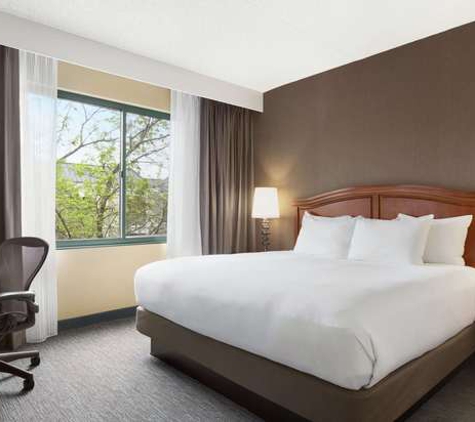 DoubleTree by Hilton Detroit Novi - Novi, MI