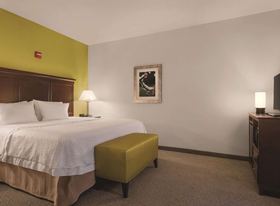 Hampton Inn & Suites Mishawaka/South Bend at Heritage Square - Granger, IN