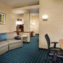 Fairfield Inn & Suites - Hotels