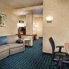 Fairfield Inn & Suites