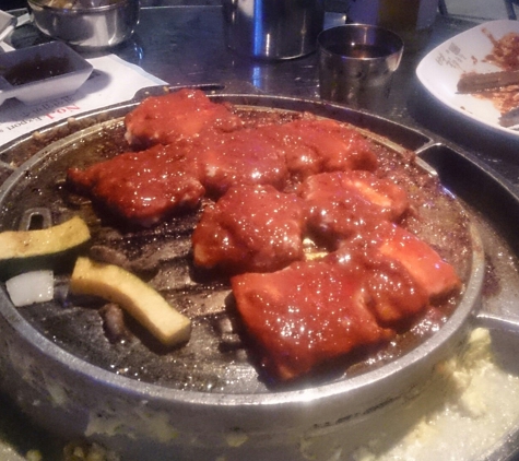 Byul Gobchang - Los Angeles, CA. Cooking Pork belly 