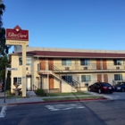 Glen Capri Inn & Suites