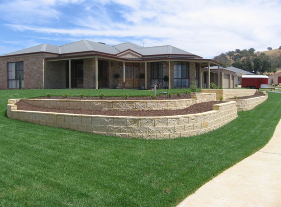 Brad Andrews Landscaping - Wodonga, VIC