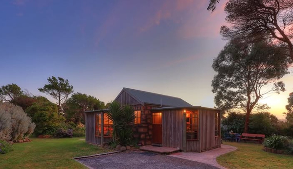 Stanley Lakeside Spa Cabins - Stanley, TAS