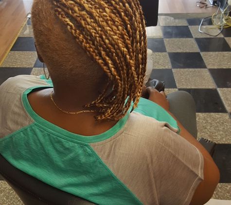 Ama professional african hair braiding - Steelton, PA