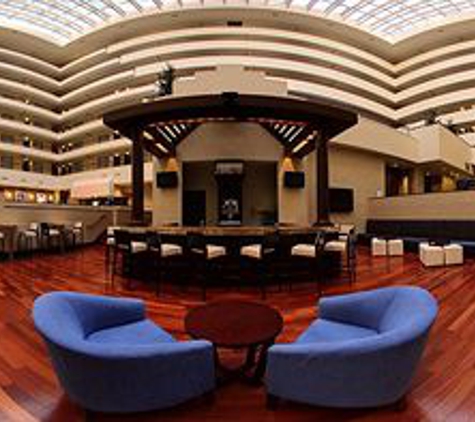 Sheraton Suites Philadelphia Airport - Philadelphia, PA