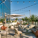 La Lo La Rooftop - Bars