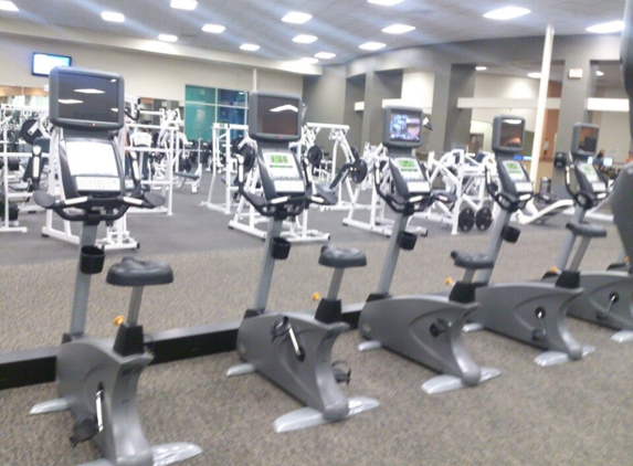 LA Fitness - Northridge, CA