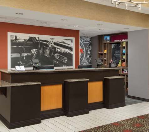 Hampton Inn & Suites Lakeland-South Polk Parkway - Lakeland, FL